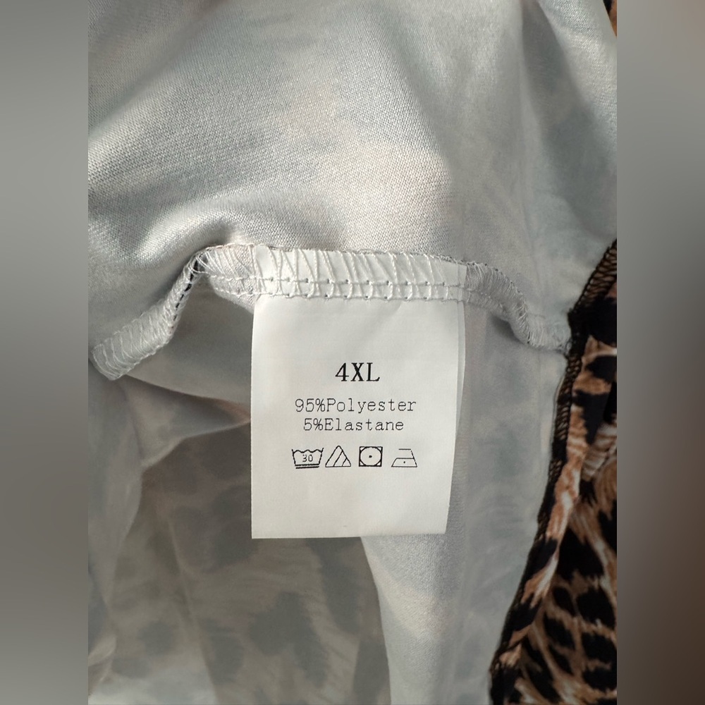 Leopard Print Long Sleeve Lightweight Women's Top Plus Size - Picture 4 of 5